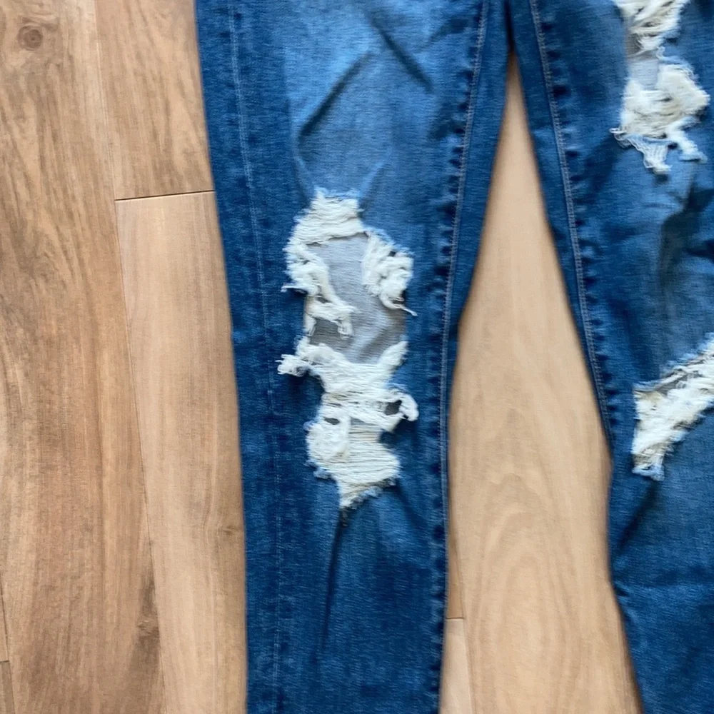 American Eagle next level stretch distressed hi rise jegging size 4 regular